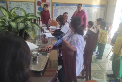 Thực hiện kế hoạch tiêm bù cho trẻ